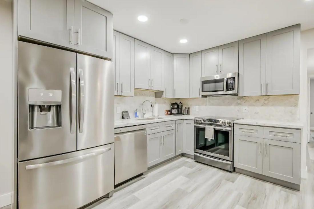 וסט פאלם ביץ' Dog Friendly Condo With Beach Access, Hot Tub, Firepit מראה חיצוני תמונה