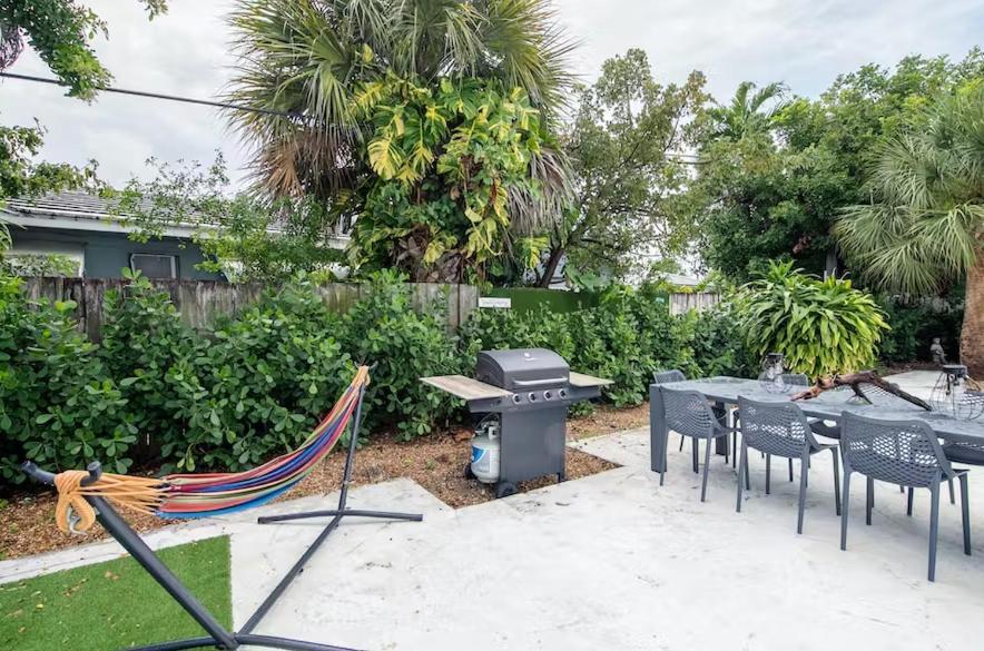 וסט פאלם ביץ' Dog Friendly Condo With Beach Access, Hot Tub, Firepit מראה חיצוני תמונה